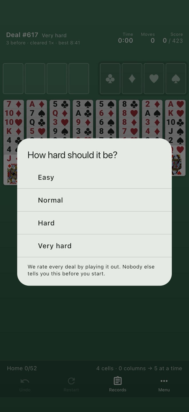 Choosing a difficulty for the next deal: Easy, Normal, Hard, Very hard.